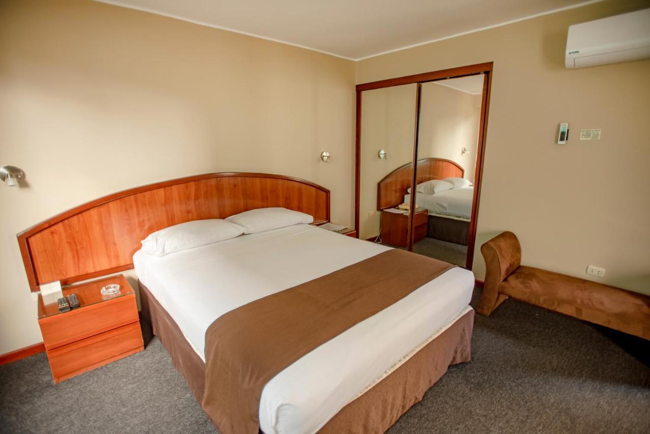 Hotel Park Suites Lima Exteriör bild
