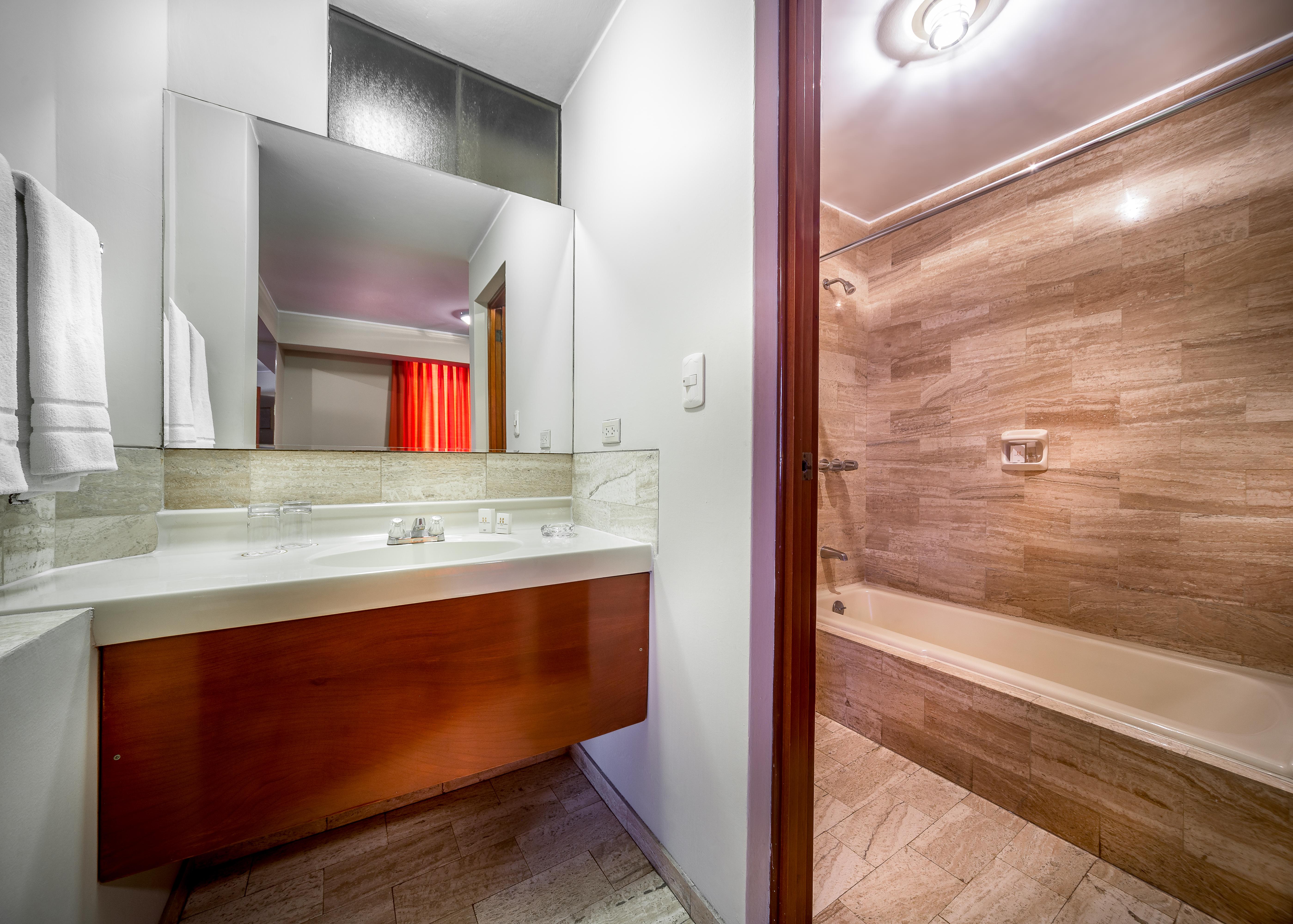 Hotel Park Suites Lima Exteriör bild